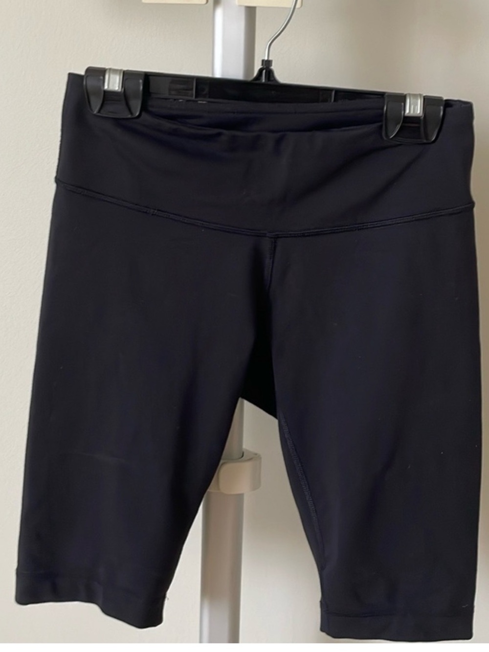 Lululemon black bike short, size US 4